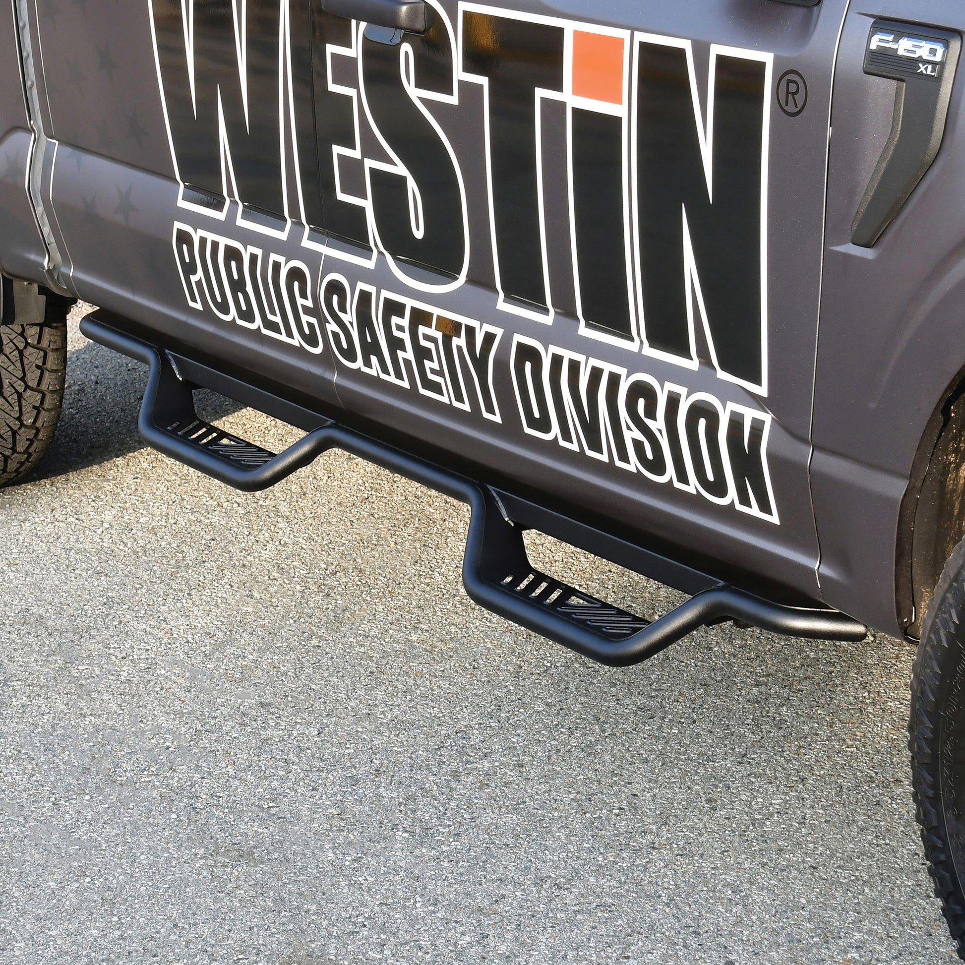 Westin 20-13945 Outlaw Drop Nerf Bars Textured Black Steel Westin