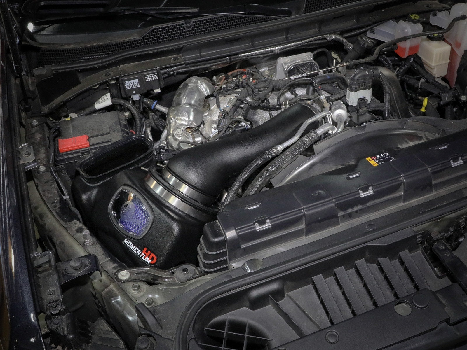 aFe Power 50-70056T Momentum HD Cold Air Intake System w/Pro 10R Filter (GM Diesel Trucks 20-24 V8-6.6L (td) L5P) American Autowire