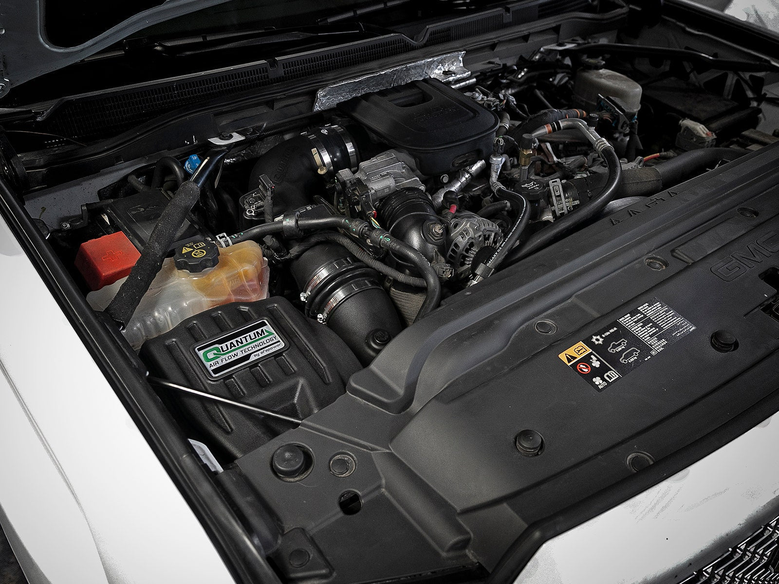 aFe Power 53-10006R Quantum Cold Air Intake System w/Pro 5R Filter Media (GM Diesel Trucks 11-16 V8-6.6L (td) LML) aFe Power