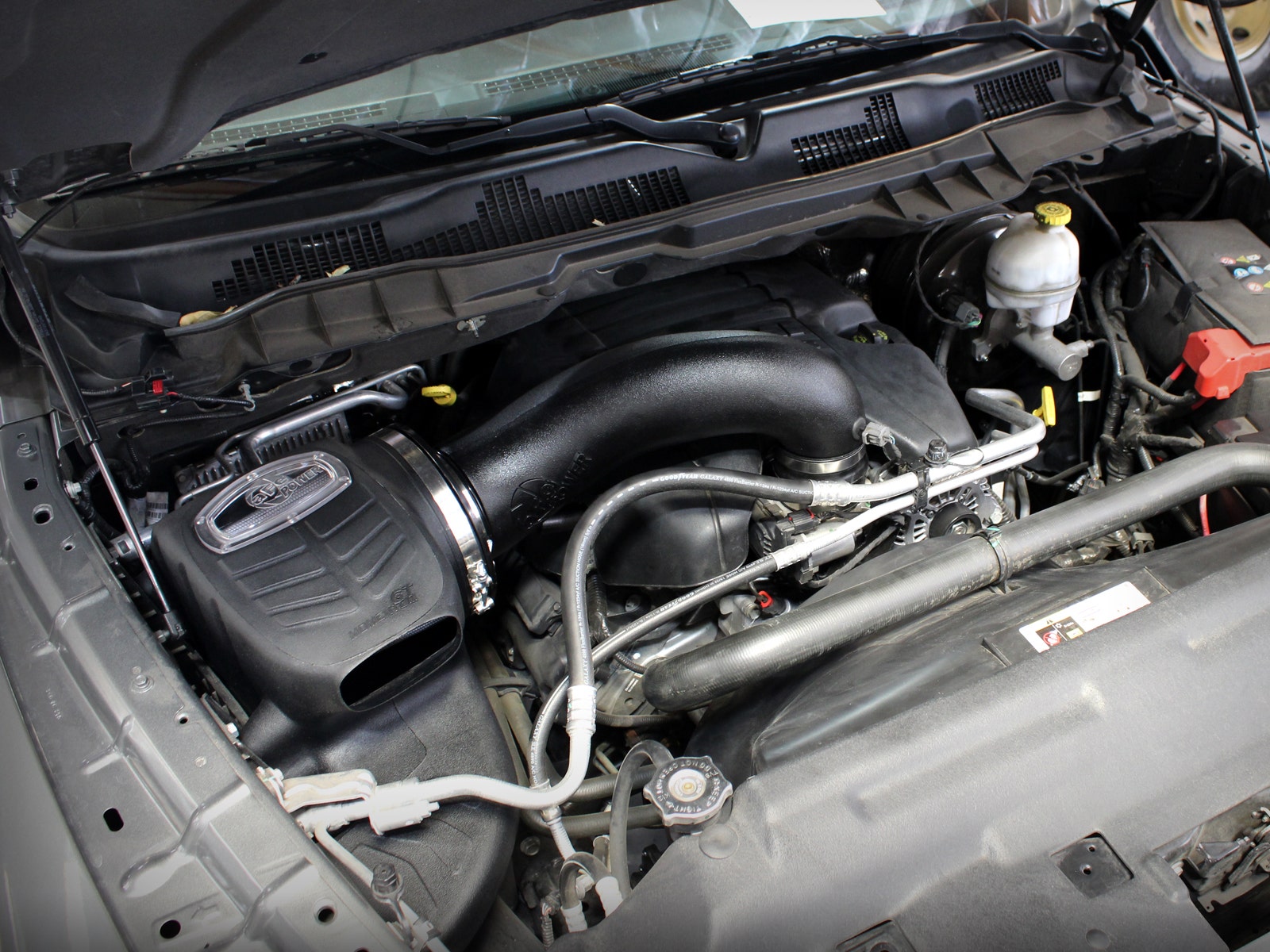aFe Power 54-72102 Momentum GT Cold Air Intake System w/Pro 5R Filter Media (Dodge/RAM 1500 09-18/RAM 1500 Classic 19-24 V8-5.7L HEMI) aFe Power
