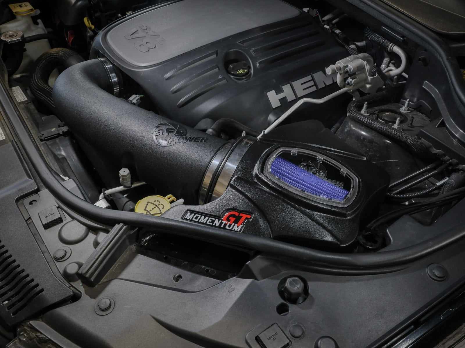 aFe Power 54-76205-1 Momentum GT Cold Air Intake System w/Pro 5R Filter Media (Jeep Grand Cherokee (WK2) 11-21 V8-5.7L HEMI) aFe Power
