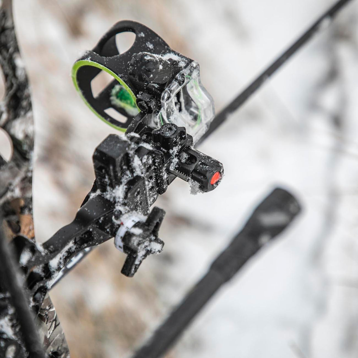 CBE CBE-TCH-3-19  Archery Tactic Hybrid 3-Pin Bow Sight with 0.019 Fibers (Ambidextrous) CBE