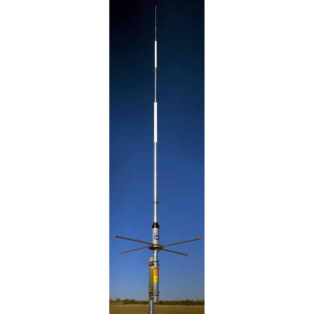 Hustler G71502 15'-4" 600 Watts Fm, 7db Gain Omni Directional 154-161 Mhz  Shunt Fed Direct Ground Base Station Antenna With N Type Female Connector Hustler