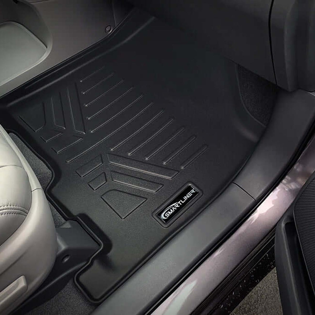 Smartliner SA0128/B0083 Smartliner Floor Liners Front/2nd Row 2013–2020 Toyota Sienna - 8 Passenger Model (Black) SMARTLINER