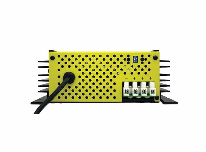 Samlex SEC1215UL 12 Volt, 15amp Automatic Switch Mode Battery Charger For Lead Acid Batteries Flooded, Agm Or Gel Cell, Ul Approved Samlex