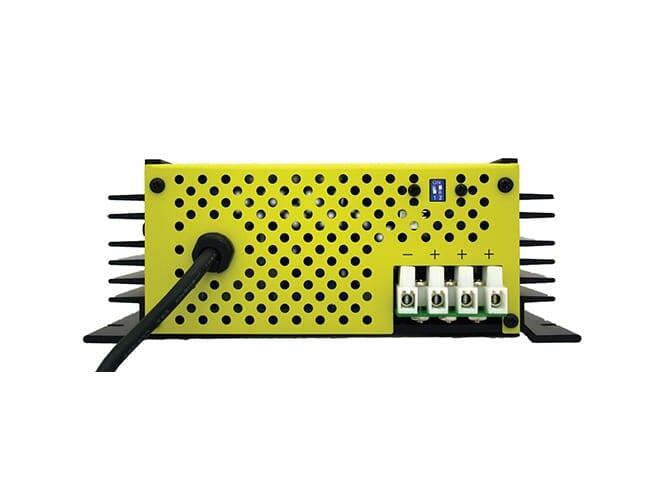 Samlex SEC1230UL 30 Amp 12 Vdc Commercial Grade Lead-acid Battery Charger Or Power Supply Samlex